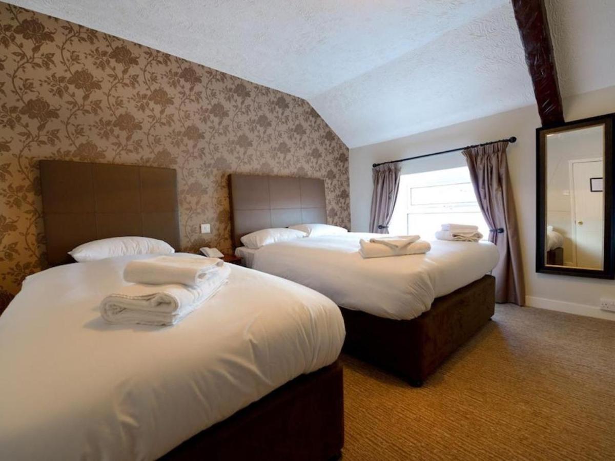 Savoy Country Inn Сент-Клирс Экстерьер фото